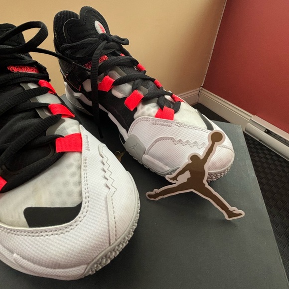 Jordan Why Not Zer0.5 Bloodline - Picture 3 of 6